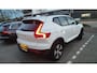 Volvo XC40 T4 Plug-in hybrid AUT7 211PK Plus Dark | Panoramadak | Adaptieve Cruise Control | Harman Kardon audio | Trekhaak semi elektrisch inklapbaar | 18" Lichtmetalen velgen | Elektrisch verstelbare voorstoelen | Stoel- & Stuurwielverwarming