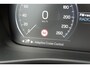 Volvo XC40 T4 Plug-in hybrid AUT7 211PK Plus Dark | Panoramadak | Adaptieve Cruise Control | Harman Kardon audio | Trekhaak semi elektrisch inklapbaar | 18" Lichtmetalen velgen | Elektrisch verstelbare voorstoelen | Stoel- & Stuurwielverwarming