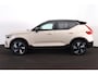 Volvo EX40 Extended Range Ultra 82 kWh - Panorama/schuifdak - IntelliSafe Assist & Surround - 360º Camera - Harman/Kardon audio - Verwarmde voorstoelen & stuur - Parkeersensoren voor & achter - Elektr. bedienb. voorstoelen met geheugen links - Draadloze tel. lader - Warmtepomp - Extra getint glas - 19' LMV