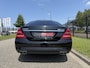 Mercedes-Benz S-klasse 600 V12 Lang AMG Facelift UNIEKE AUTO/TOPCONDITIE/VOLLEDIG MERCEDES DEALER HISTORIE/PANO-SCHUIFDAK/NACHTZICHT/MASSAGE+VENTILATIE/DISTRONIC/LANE-ASSIST/CAMERA/HARMAN&KARDON/20"AMG/YOUNGTIMER/BTW-AUTO