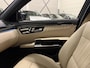 Mercedes-Benz S-klasse 600 V12 Lang AMG Facelift UNIEKE AUTO/TOPCONDITIE/VOLLEDIG MERCEDES DEALER HISTORIE/PANO-SCHUIFDAK/NACHTZICHT/MASSAGE+VENTILATIE/DISTRONIC/LANE-ASSIST/CAMERA/HARMAN&KARDON/20"AMG/YOUNGTIMER/BTW-AUTO