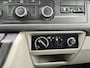 Volkswagen Transporter Kombi 2.0 TDI L2H1 150pk BPM/ BTW vrij 9-Persoons Euro 6 Airco Cruise control Navigatiesysteem Telefoonverbinding Apple carplay 1e eigenaar Trekhaak 2500kg trekgewicht 1e eigenaar Euro 6 Ex overheidsauto