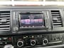 Volkswagen Transporter Kombi 2.0 TDI L2H1 150pk BPM/ BTW vrij 9-Persoons Euro 6 Airco Cruise control Navigatiesysteem Telefoonverbinding Apple carplay 1e eigenaar Trekhaak 2500kg trekgewicht 1e eigenaar Euro 6 Ex overheidsauto