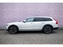 Volvo V90 Cross Country 2.0 T5 AWD | Adapt. Cruise | getint Glas | Trekhaak | 20" Lm velgen | Standkachel| Stoel+ Stuurwielverw