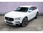 Volvo V90 Cross Country 2.0 T5 AWD | Adapt. Cruise | getint Glas | Trekhaak | 20" Lm velgen | Standkachel| Stoel+ Stuurwielverw