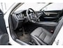 Volvo V90 Cross Country 2.0 T5 AWD | Adapt. Cruise | getint Glas | Trekhaak | 20" Lm velgen | Standkachel| Stoel+ Stuurwielverw