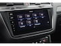 Volkswagen Tiguan 1.4 TSI 245pk eHybrid R-Line Business+ Trekhaak Camera Leder Stoelverwarming Head-Up Memory Panoramadak Virtual Cockpit Navigatie