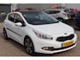 Kia Ceed cee'd 1.6 GDI Business Pack Navigatie, Camera, Climate control, Trekhaak, Cruise control, Elektrische ramen