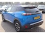 Peugeot 2008 1.2 PureTech GT NL auto, Apple Carplay, Virtual Cockpit, Adaptieve Cruise control, Stoelverwarming, Camera. Distr. riem is vervangen bij 68.964 km!!