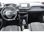 Peugeot 2008 1.2 PureTech GT NL auto, Apple Carplay, Virtual Cockpit, Adaptieve Cruise control, Stoelverwarming, Camera. Distr. riem is vervangen bij 68.964 km!!