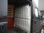 Peugeot Boxer 333 2.2 BlueHDi 140 L2H2 Premium 140 Pk | 3-Zits | Camera Achter | Laadruimte Pakket | Cruise Control | Navigatie | Comfort Stoel