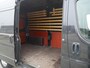 Peugeot Boxer 333 2.2 BlueHDi 140pk L2H2 Premium | 3-Zits | Navigatie | Achteruitrijcamera | Airco | Laadruimte betimmerd | Cruise control | Comfort Stoel | Parkeersensoren