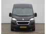 Peugeot Boxer 333 2.2 BlueHDi 140 L2H2 Premium 140 Pk | 3-Zits | Camera Achter | Laadruimte Pakket | Cruise Control | Navigatie | Comfort Stoel