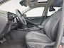 Kia Niro EV ExecutiveLine 64.8 kWh | Trekhaak | Stoel verwarming en ventilatie | Dodehoek detectie | Schuifdak | Navigatie | Parkeercamera | Elektrisch bedienbare voorstoelen |