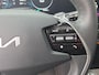 Kia Niro EV ExecutiveLine 64.8 kWh | Trekhaak | Stoel verwarming en ventilatie | Dodehoek detectie | Schuifdak | Navigatie | Parkeercamera | Elektrisch bedienbare voorstoelen |