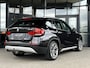 BMW X1 XDRIVE28I EXE. AUT. LEDER - PANO - TREKH. - ORG. NL.
