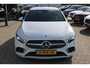 Mercedes-Benz A-klasse 180 AUT7 AMG LINE WIDESCREEN NAVI CAMERA CARPLAY NL AUTO