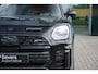 MINI Countryman 1.5 C John Cooper Works XL | Panorama dak | Driving Assistant Plus | Trekhaak | Head-up Display |