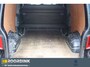Volkswagen Transporter T6 - 150 pk L2H1 DC LMV, bumpers in kleur, trekhaak, PDC