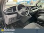 Volkswagen Transporter T6 - 150 pk L2H1 DC LMV, bumpers in kleur, trekhaak, PDC