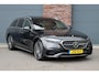 Mercedes-Benz E-klasse Estate 300 e AMG Line | Luchtvering | Hyperscreen | Stoelventilatie | Distronic+ | Massage | Digital Light | Trekhaak | Surround Camera | Nappa Leder | Burmester | Keyless Go | Vlakkenverwarming |