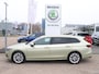 Skoda Superb Combi 1.5 TSI 204pk PHEV Laurin & Klement | Trekhaak | CANTON Audio | Dynamic Chassis Control |  Lederen bekleding | Elektr. verst. voorstoelen | Stoelverwarming -& ventilatie |