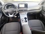 Hyundai Kona Electric EV Fashion 64 kWh | SOH: nnb | Trekhaak | 3 Fase | Warmtepomp | HUD | Navi | Adaptive CC | Blindspot |