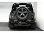 Land Rover Defender 110 2.0 P400e 110 X / Panoramadak / Elektr. verstelbare voorstoelen + memory / Matrix LED / Rondomzichtcamera / HUD / Koelkast in armleuning / Head-up / Apple Carplay - Android Auto / Stoelkoeling & verwarming / Luchtvering / Meridian Surround Sound / Elektr. wegklapbare trekhaak / Stuurwiel verwarmd / 20'' LMV / Camera in binnenspiegel