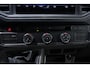 Volkswagen Crafter 2.0 TDI 140 pk Bakwagen met Laadklep / Zijdeur Navi, Airco, LxBxH 430x210x210 cm