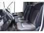 Volkswagen Crafter 2.0 TDI 140 pk Bakwagen met Laadklep / Zijdeur Navi, Airco, LxBxH 430x210x210 cm