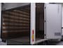 Volkswagen Crafter 2.0 TDI 140 pk Bakwagen met Laadklep / Zijdeur Navi, Airco, LxBxH 430x210x210 cm