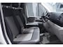 Volkswagen Crafter 2.0 TDI 140 pk Bakwagen met Laadklep / Zijdeur Navi, Airco, LxBxH 430x210x210 cm
