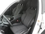 Toyota Urban Cruiser Executive 61 kWh | Stuur en Stoelverwarming | Parkeersensoren V+A | Navigatie