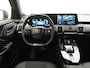 Toyota Urban Cruiser Executive 61 kWh | Stuur en Stoelverwarming | Parkeersensoren V+A | Navigatie