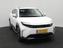 Toyota Urban Cruiser Executive 61 kWh | Stuur en Stoelverwarming | Parkeersensoren V+A | Navigatie