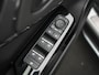 Toyota Urban Cruiser Executive 61 kWh | Stuur en Stoelverwarming | Parkeersensoren V+A | Navigatie