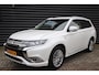 Mitsubishi Outlander 2.4 PHEV Intense+ ** Opendak, Dealer O.H, Trekhaak