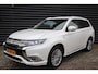Mitsubishi Outlander 2.4 PHEV Intense+ ** Opendak, Dealer O.H, Trekhaak