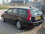 Volvo V50 1.8 Sport! 1e EIGENAAR NL AUTO NAP! Airco l Cruise l Trekhaak l LMV l MTF-STUUR! DEALER OH l TOPSTAAT!