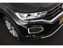 Volkswagen T-Roc 1.5 TSI 150pk DSG Style Trekhaak Camera Stoelverwarming Navigatie