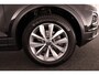 Volkswagen T-Roc 1.5 TSI 150pk DSG Style Trekhaak Camera Stoelverwarming Navigatie