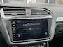 Volkswagen Tiguan 2.0 TDI 4M. 240PK R-LINE DSG - LEDER - PANO - TREKH.