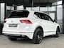 Volkswagen Tiguan 2.0 TDI 4M. 240PK R-LINE DSG - LEDER - PANO - TREKH.