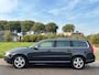 Volvo V70 1.6 T4 Momentum Automaat ECC Audio/CD Navigatie LMV 17" Leder ABS ESP Cruisecontrol PDC ASR Dealeronderhoud Nieuwe Apk!