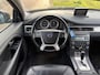 Volvo V70 1.6 T4 Momentum Automaat ECC Audio/CD Navigatie LMV 17" Leder ABS ESP Cruisecontrol PDC ASR Dealeronderhoud Nieuwe Apk!