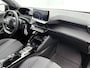 Peugeot 2008 1.2 Hybrid Allure 145pk Automaat | Adaptieve Cruise Control | Stoelverwarming | Camera Voor + Achter | LED | 17"LMV | Dodehoekdetectie | Apple Carplay/Android Auto |