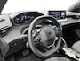 Peugeot 2008 1.2 Hybrid Allure 145pk Automaat | Adaptieve Cruise Control | Stoelverwarming | Camera Voor + Achter | LED | 17"LMV | Dodehoekdetectie | Apple Carplay/Android Auto |
