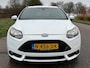 Ford Focus Wagon 2.0 EcoBoost ST-2 (250 PK!) ECC Audio/CD Navi El. pakket Leder LMV 18" Sportstoelen Dealeronderh. Apk 10/10/2026