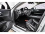 Volvo V60 2.0 B3 Essential Edition | Leder | Adaptieve Cruise Control | Sport Pack | 19" Black Edition Velgen | Stoelverwarming | Park Assist |