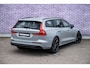 Volvo V60 2.0 B3 Essential Edition | Leder | Adaptieve Cruise Control | Sport Pack | 19" Black Edition Velgen | Stoelverwarming | Park Assist |